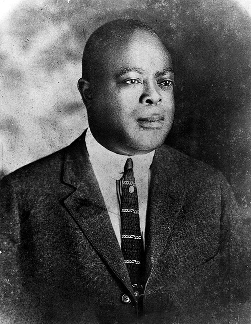 File:King Oliver (1915 portrait).jpg